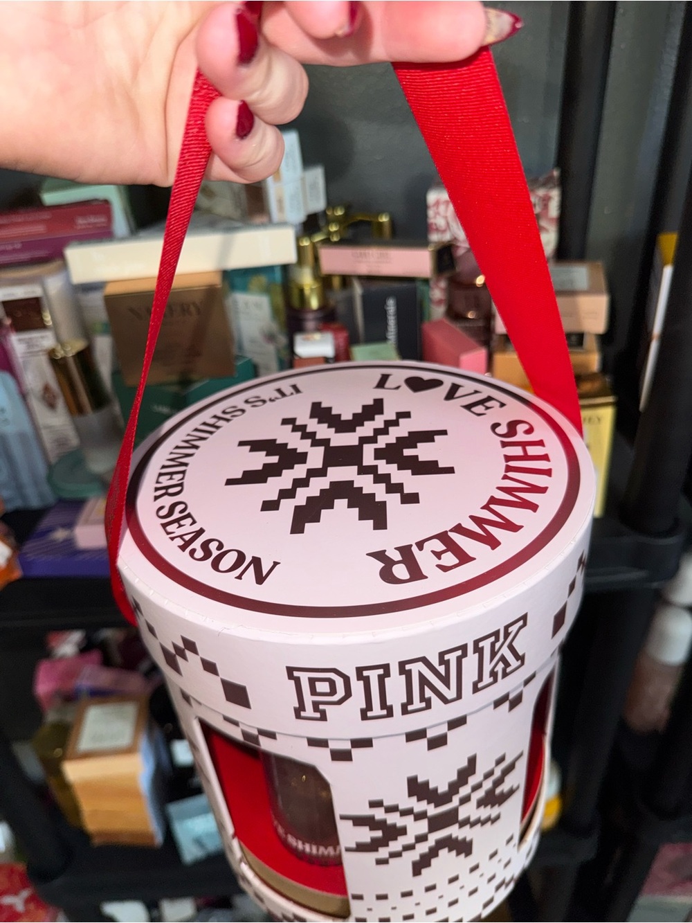 PINK Victoria's Secret Pink & Red Shimmering gift set - Picture 2 of 7
